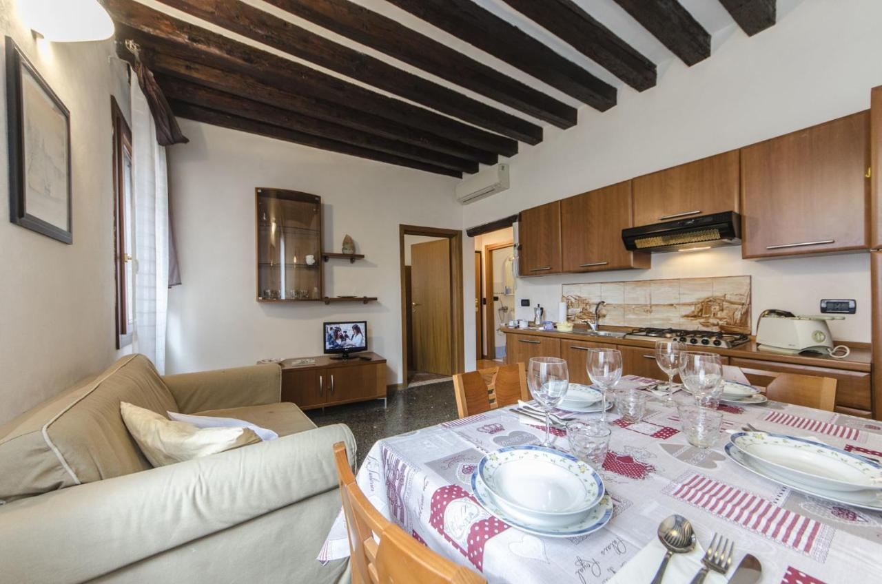Residenza Dondel Apartment Венеция Екстериор снимка